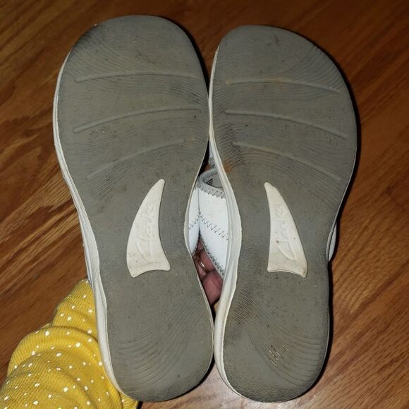 Clarks Collection White Sandals - Picture 5 of 6